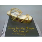 bday cake shoes 1