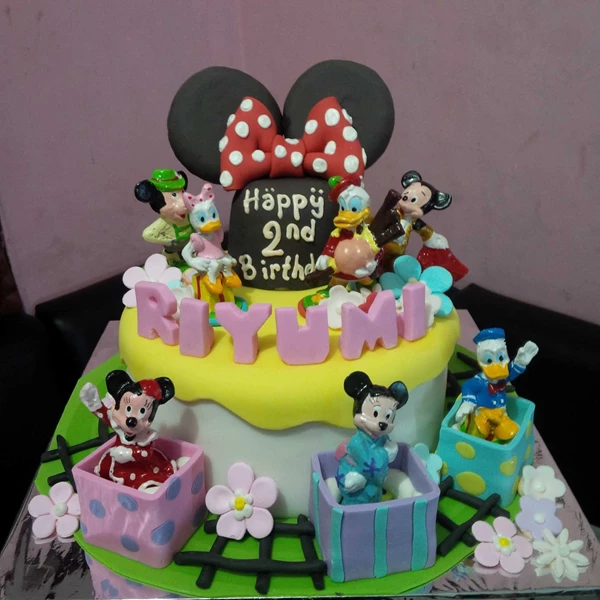 kue mickey mouse