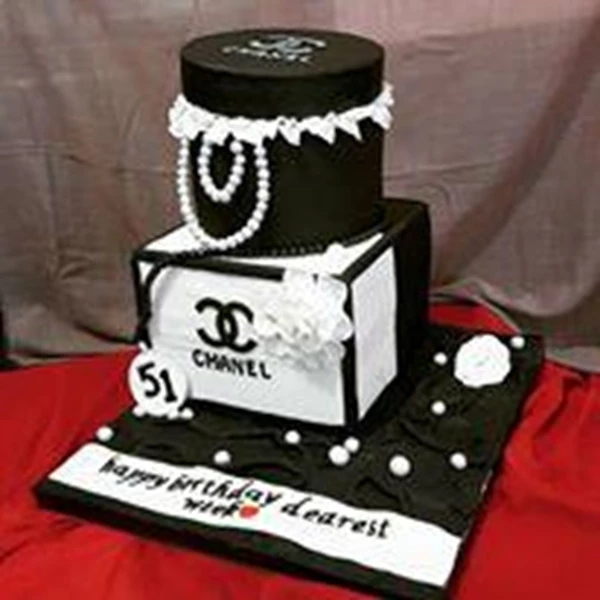 Chanel cake stacking