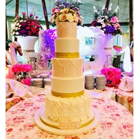 Kue wedding cantik